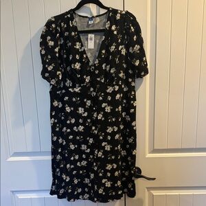 Old Navy Black Floral Dress